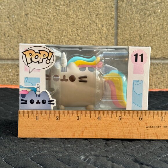 Funko Pop Pusheen - Pusheenicorn #11 Funko Shop Exclusive - Picture 7 of 7
